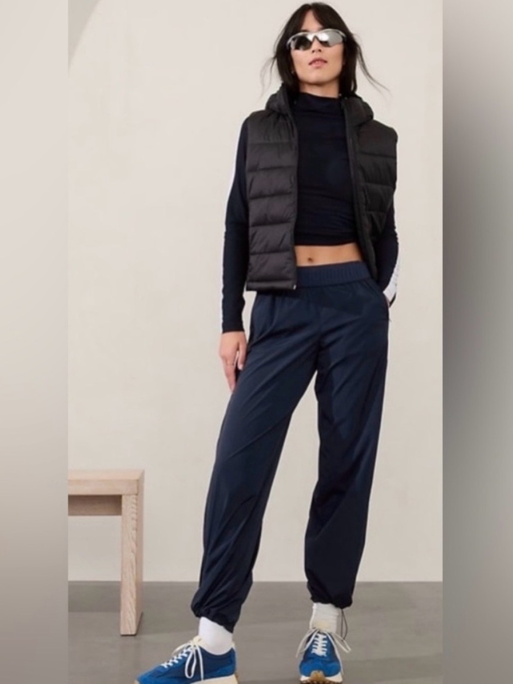 Athleta New Rise Pant in Navy Blue Size L 
NWT